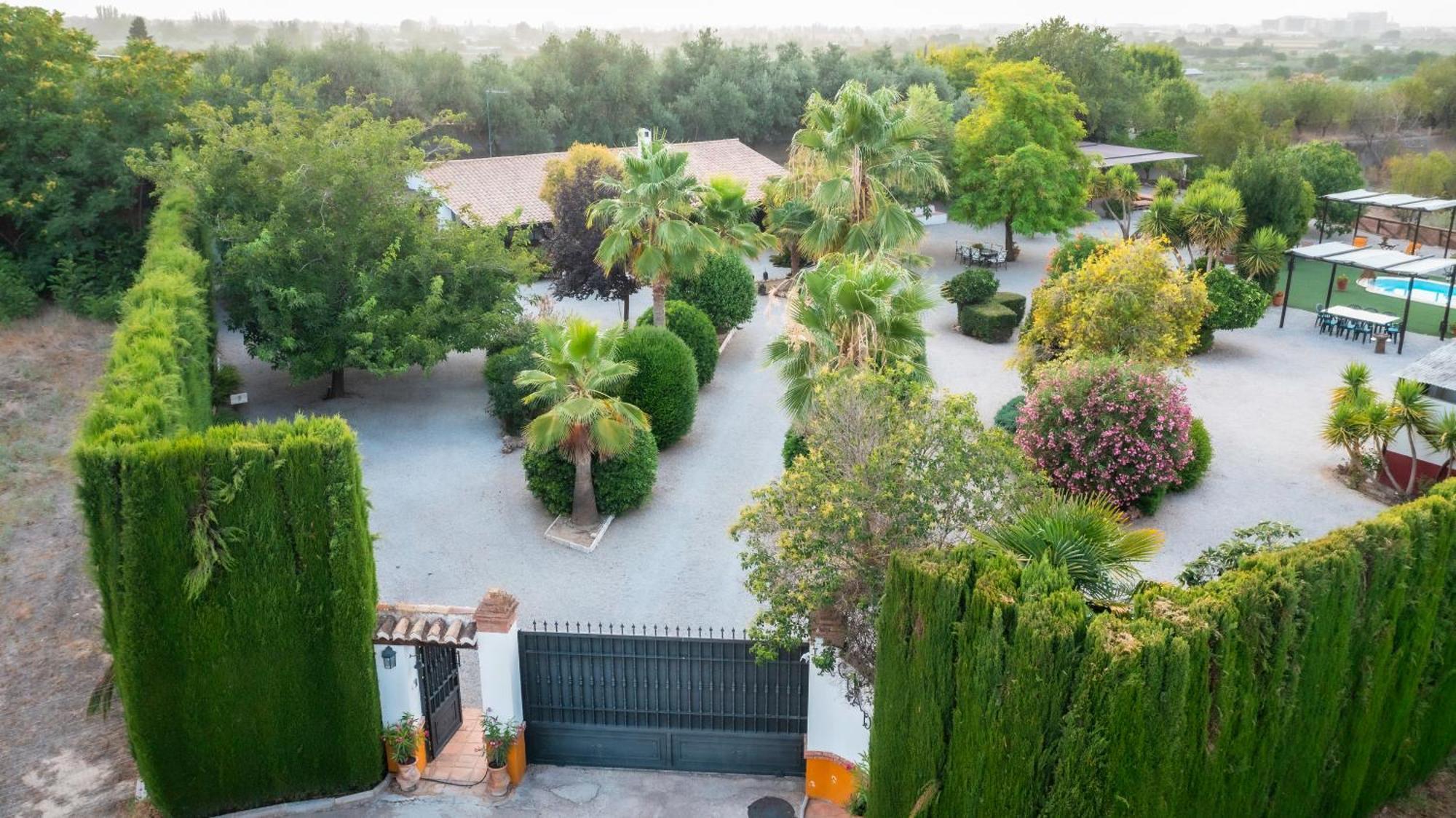 La Cuadra, Finca A Los Pies De Sierra Nevada, A 10 Minutos Del Centro, Piscina, Jardin, Barbacoa La Zubia  Luaran gambar